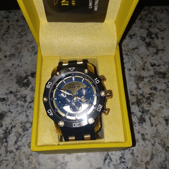 Invicta Other - Invicta Men's Black Watch